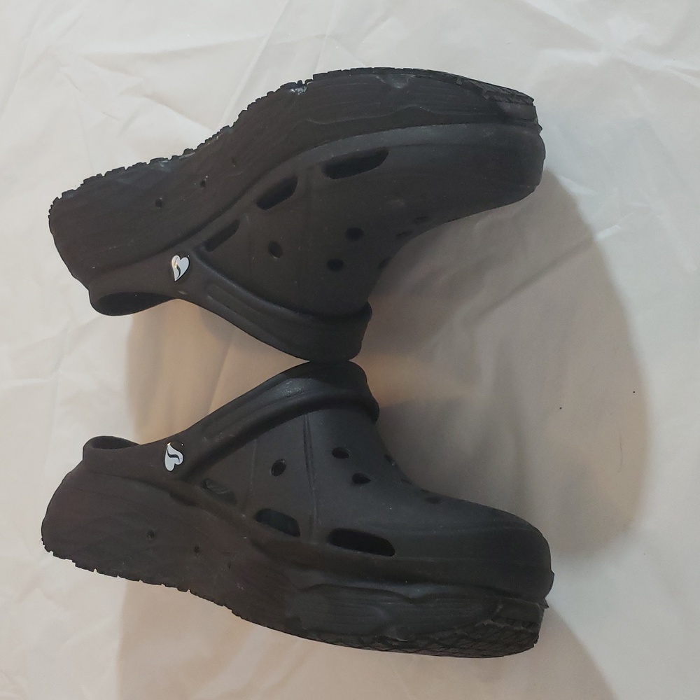 Skeechers Crocs Style - Picture 4 of 4
